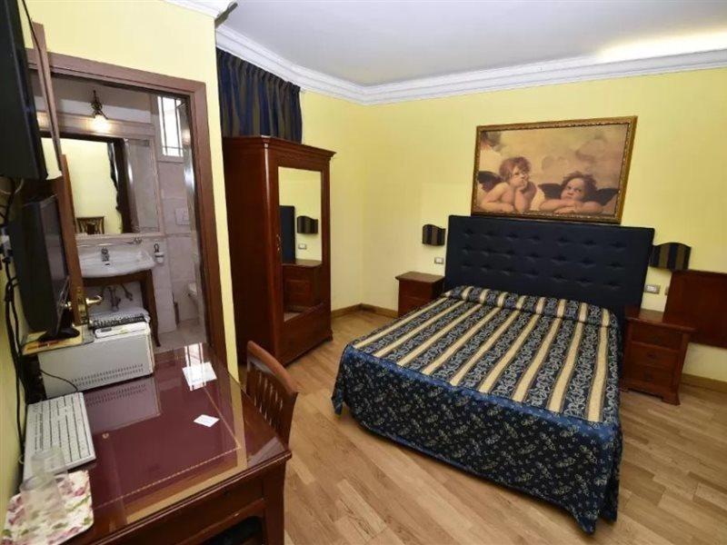 Hotel Augustus Róma Kültér fotó